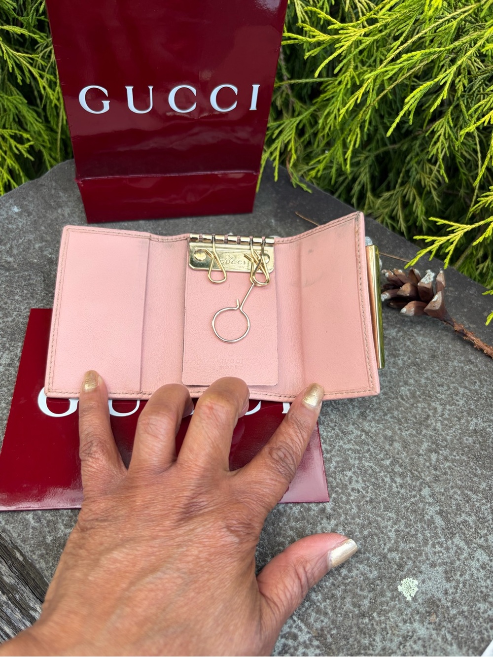 Gucci Pink GG Canvas Key Holder - Picture 10 of 10